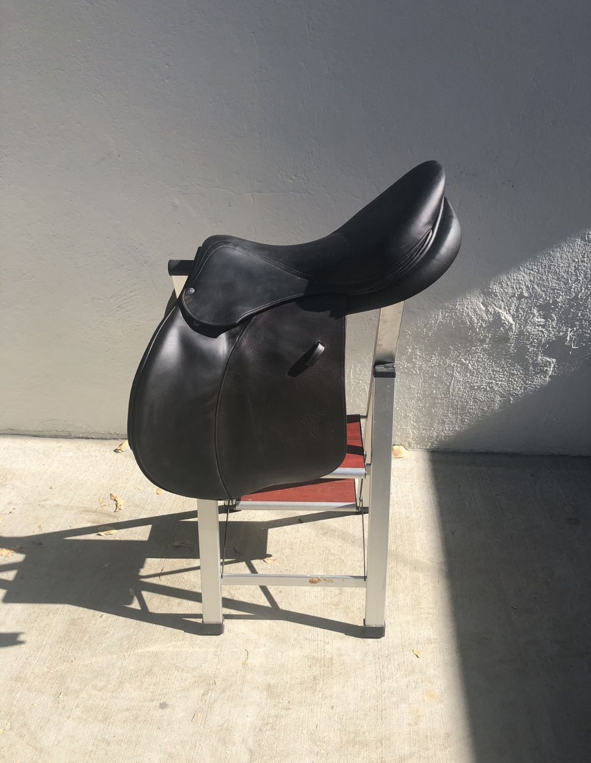 Voltaire 18.5 Palm Beach Saddle