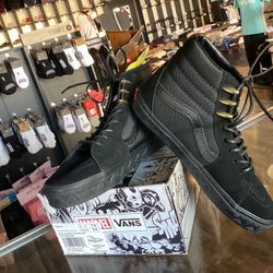 Vans Special Editions, Black Panther, Captain America, Simpsons, Harry Potter’s Store Closing Everything Must Go50-70% Off 