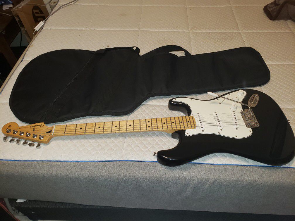 Fender Player series Strat guitar