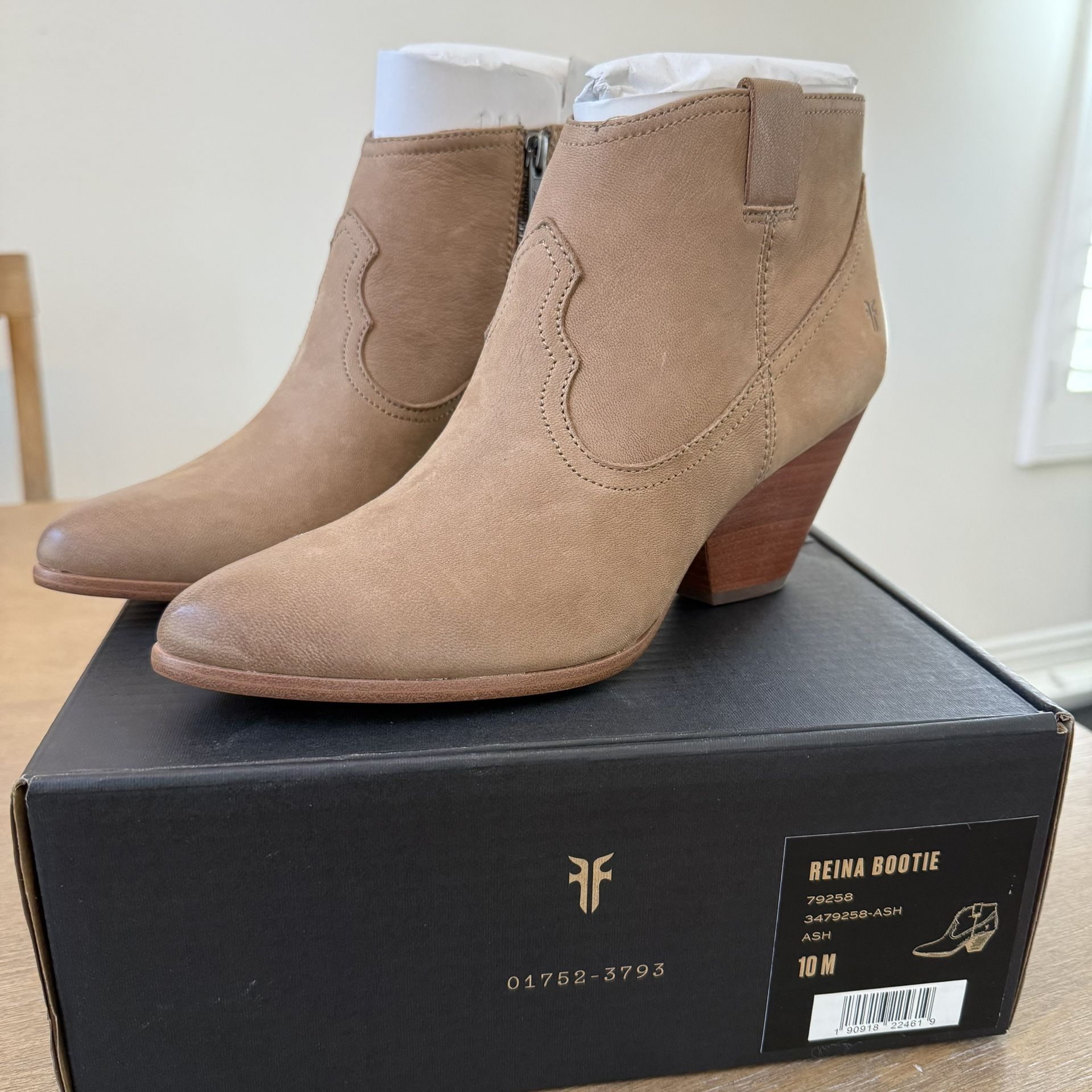 New FRYE Women's Reina Ash Leather Western Ankle Boots 10 Casual