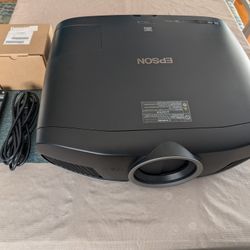 Epson Pro Cinema 6040ub Projector