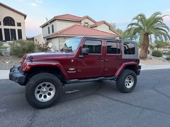 Jeep Wrangler Unlimited Sahara 4-Door