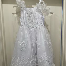 Baptism dress Size 3 In Girls