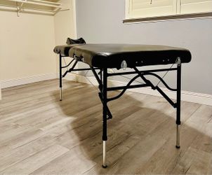 Master Massage 30” portable table with accessories