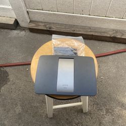 Linksys EA6900 Smart Wifi Wireless Router 