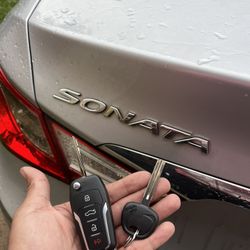 Car Keys N Fobs / Llaves Para Carros