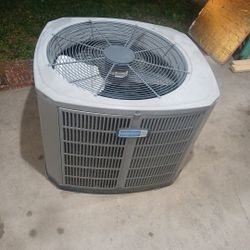 2016  3 1/2  Ton  410  Trabajando Bien Yeno De Refrigerant 