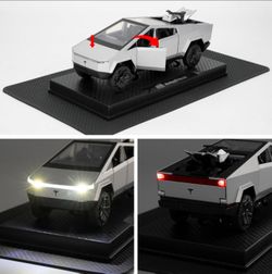 NEW  Tesla Cybertruck 1/32 Scale Car Models, Non-Slip Dashboard Decorations