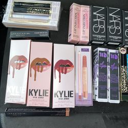 Make Up For Sale 