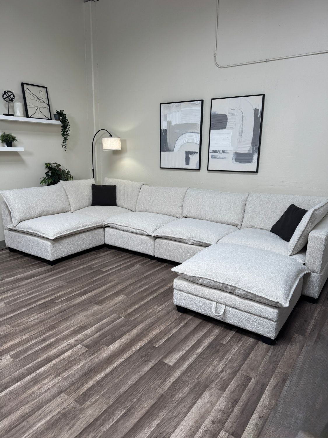 New In Box Cloud Boucle Modular Sectional Couch 6 Piece DELIVERY WITHIN A WEEK