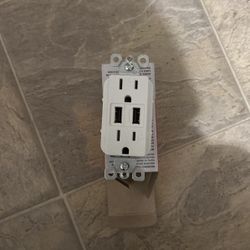 Legrand USB Outlet