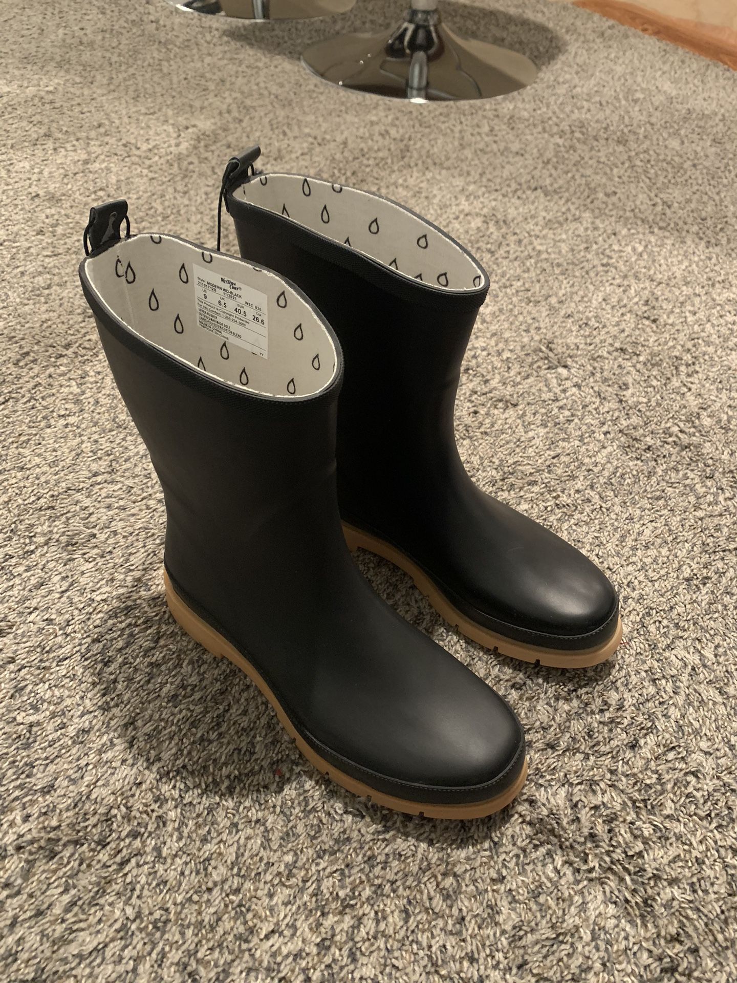Western Chief Women Rain Boots Size 9 10$