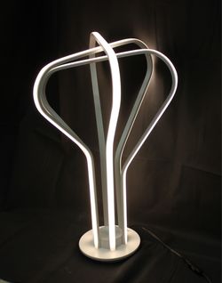 Modern LED Table Lamp – Sculptural Design T15042-3A