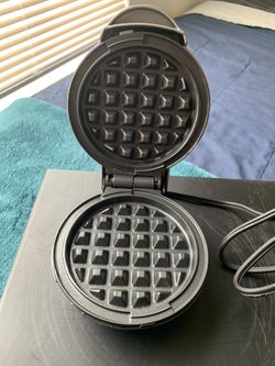 Dash Mini Waffle Bowl Maker for Sale in Phoenix, AZ - OfferUp