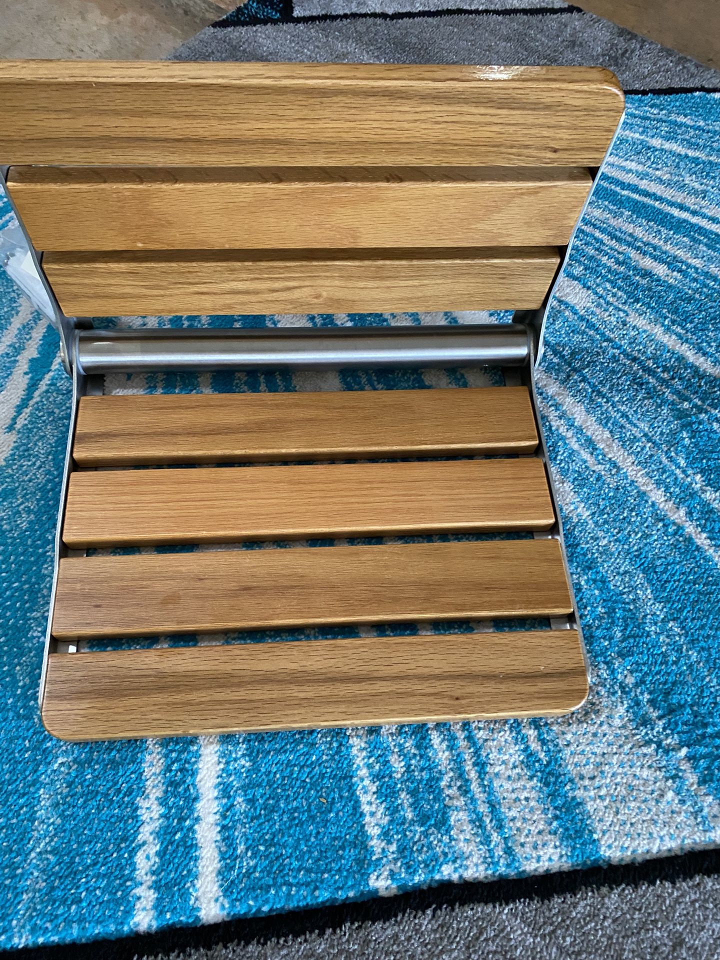 Brand NEW HIGH QUALITY Foldable shower SEAT.