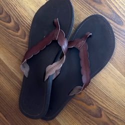 Women's Leather Thong Sandals