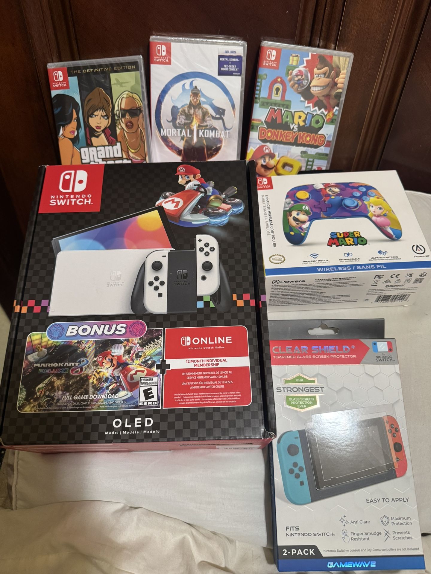 Nintendo Switch Mario Kart8 OLED Bundle