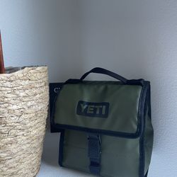 Yeti Forest Green Lunch Bag Cooler 