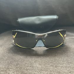VERSACE VINTAGE WOMENS SUNGLASSES 
