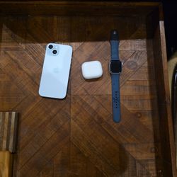 Iphone 15, Airpods 3, And Apple Watch Se