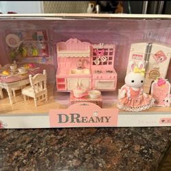 BUNNY HOUSE PLAYSET NEW PERFECT FOR EASTER BASKET