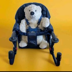 2 baby chairs