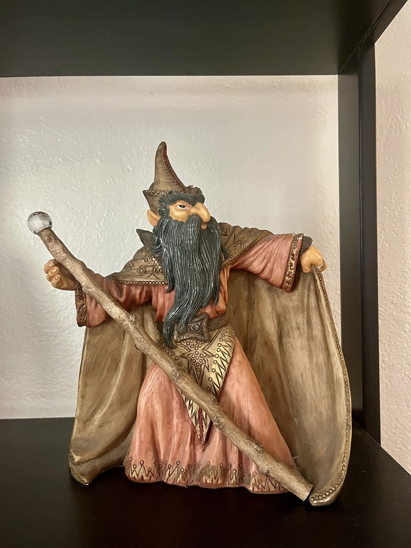 World of Krystonia statue