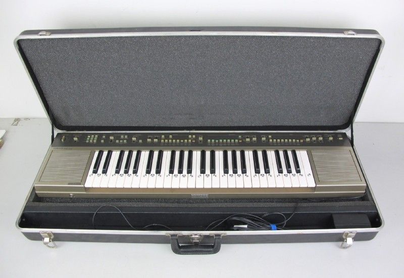 Vintage Yamaha Keyboard PS-55