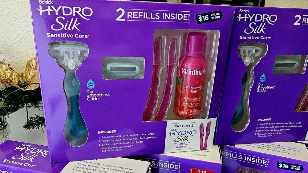 Schick Hydro Silk Sensitive Care Gift Set