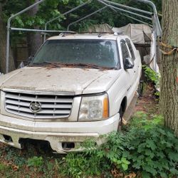 2003 Escalade EXT for Parts