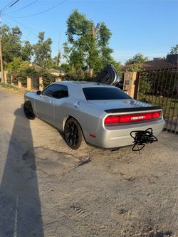 2009 Dodge Challenger srt8 6.1