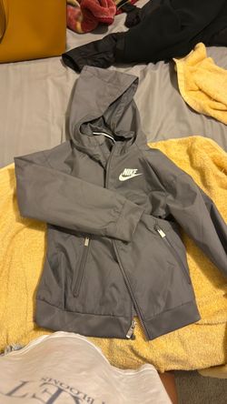 Boys Nike Windbreaker 6/7