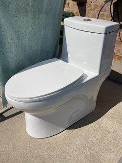 ROCA Toilet Model: USCT lightly used