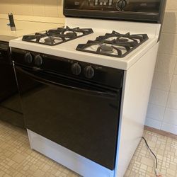 Working Used 4 Burner Gas Stove