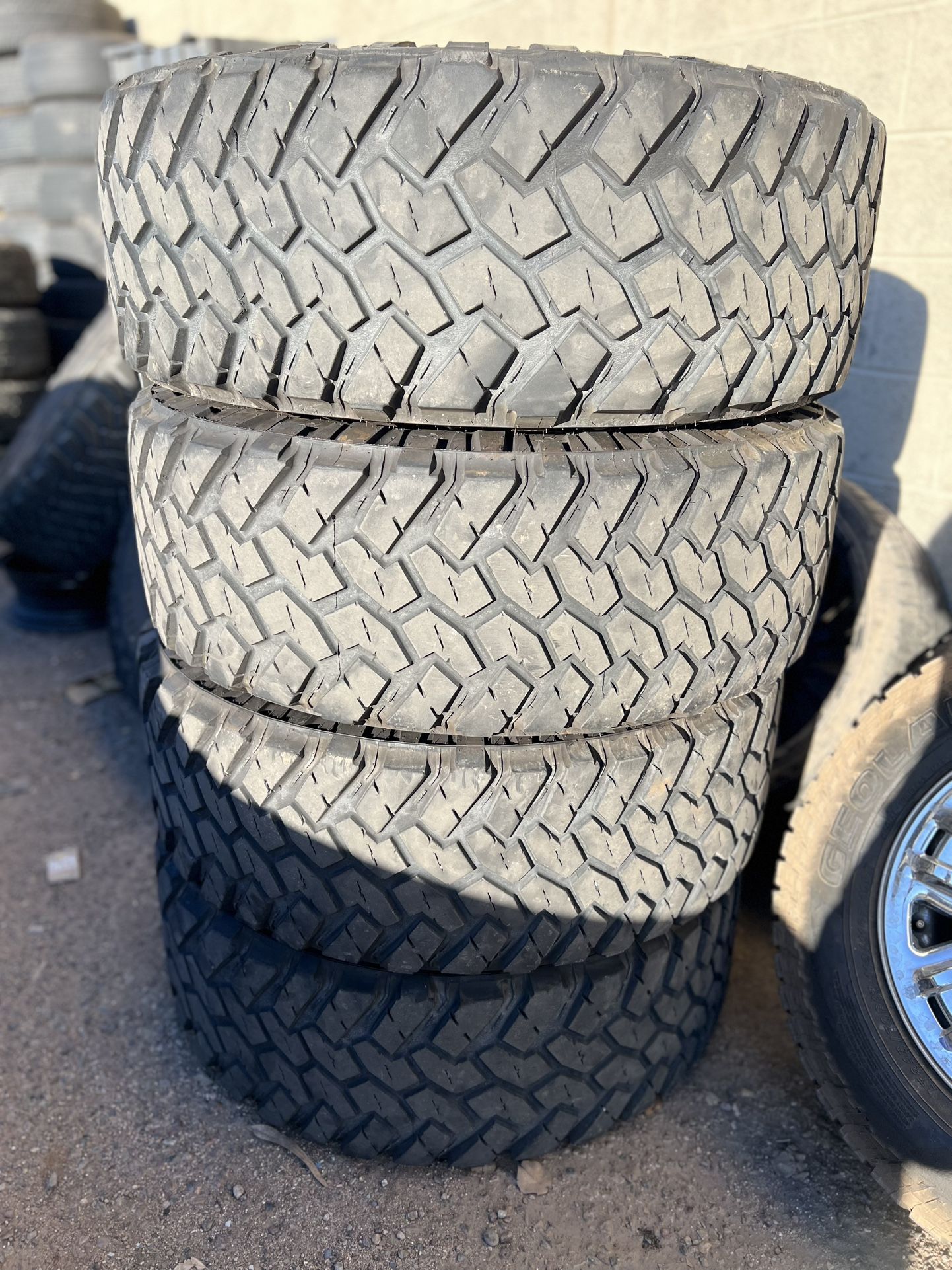 LT37x12.50r20 Nitto Trail Grappler MT Tires
