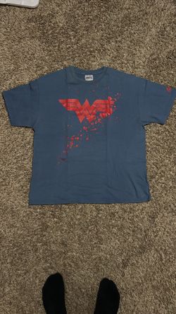 Graphitti Designs Wonder Woman Splatter Symbol T-Shirt - Men’s Large