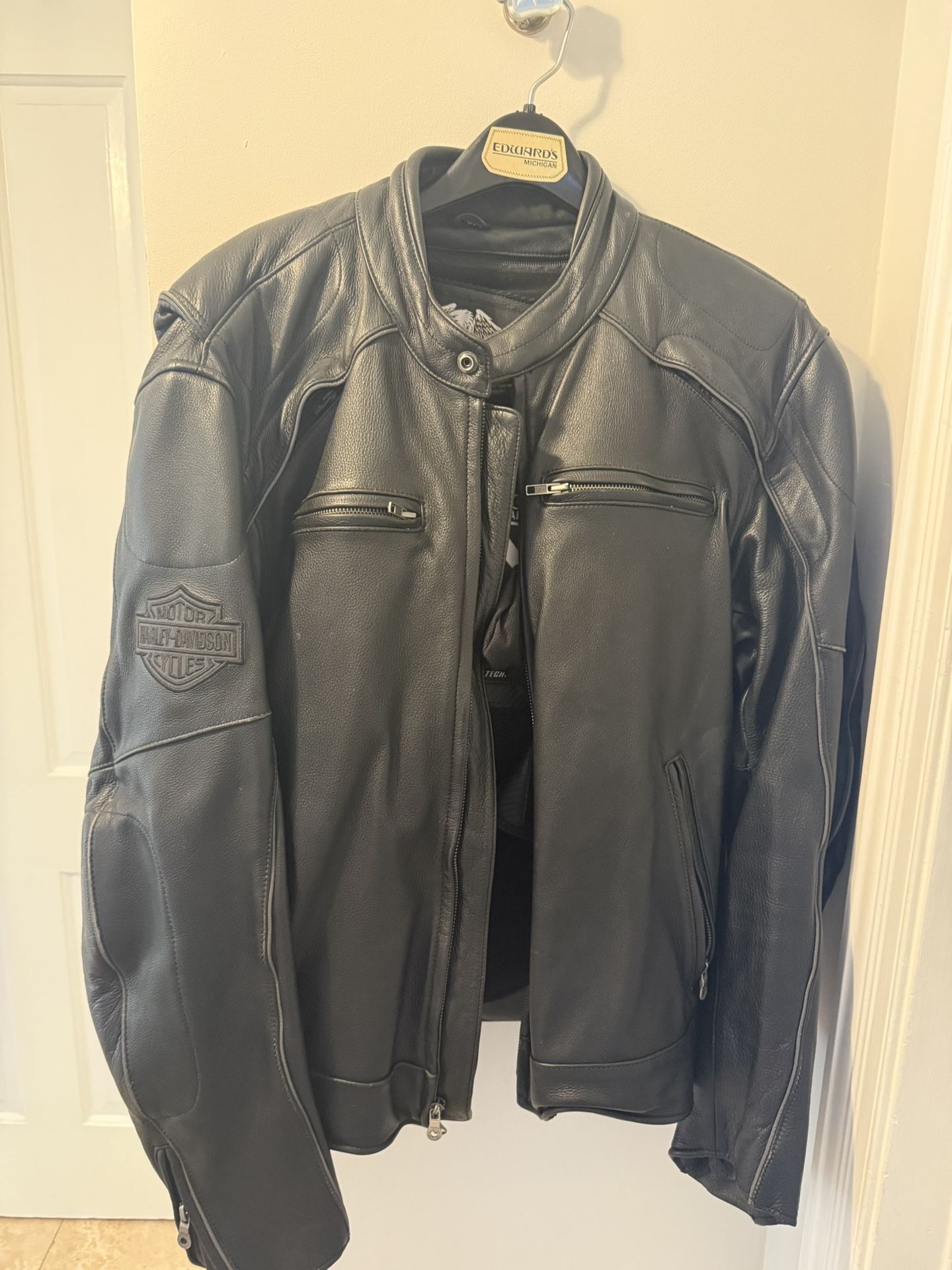 Harley Davidson Black Leather Jacket And Icon Field Armor 