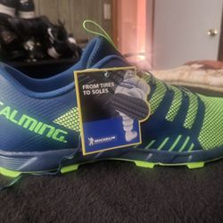 SALMING  SHOES  ( BRAND NEW  12)