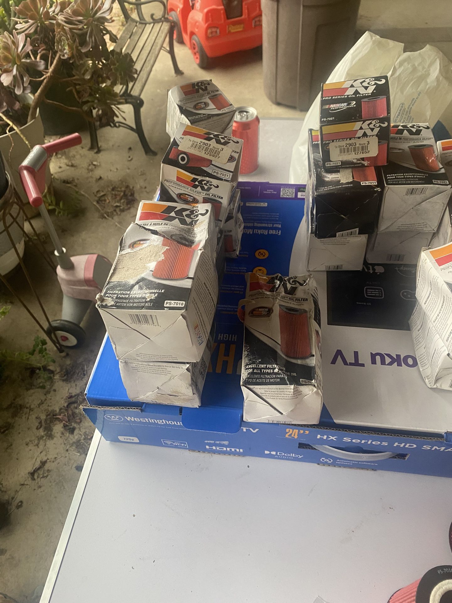 Lot Of K&N Cartridges Oil Filters