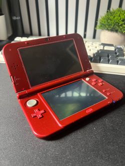 Nintendo New 3DS XL Red