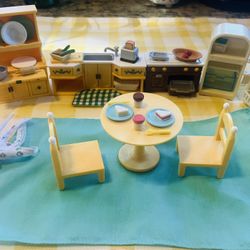 Sylvanian Families calico critters Kozy Kitchen Set