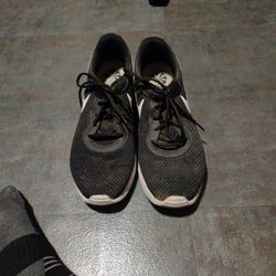 Nike Running Shoes (Size 12/5 Men)