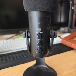 Microphone