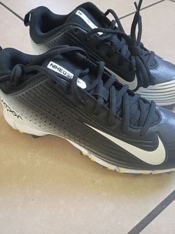Nike Baseball Cleats Black and Silver