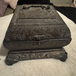 Vintage Jewelry Box With Mirror Compartment