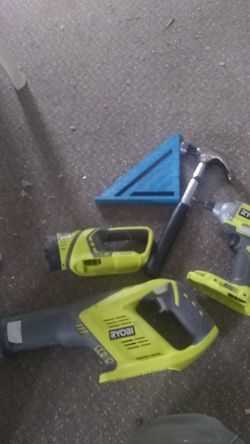 Ryobi set with angle and Hammer 1 battery