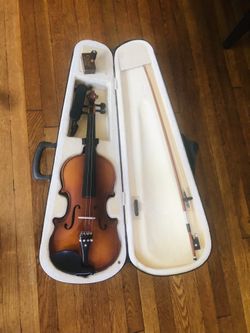 Cecilio Violin