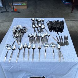 Silverware Set