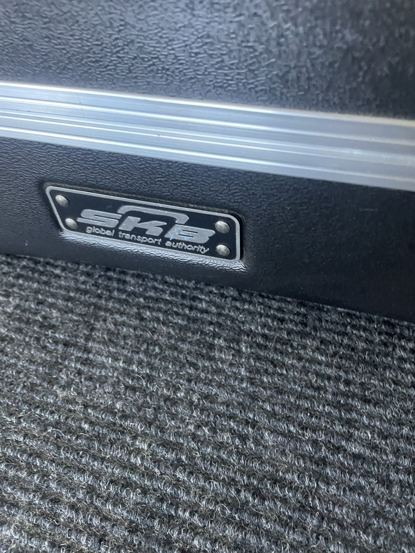 SKB Guitar Case With Key for Sale in Hawthorne, CA OfferUp