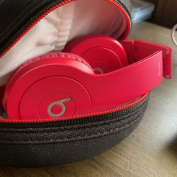 Hot Pink Beats Solo 2